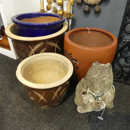 ASST. GARDEN POTS + CONCRETE WINNIE THE POOH H.250mm AF