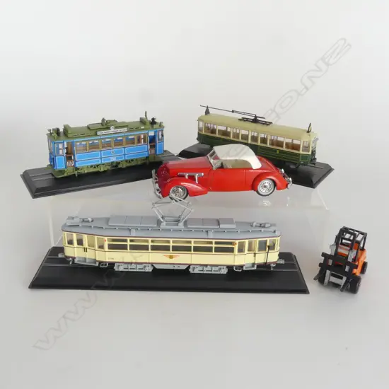 3 MINITURE MODEL TRAMS  MATCHBOX YESTERYEAR  CAR & FORKLIFT