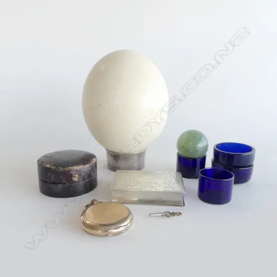 TRAY OF MISC. OLD ITEMS INCL OSTRICH EGG, BLUE GLASS CONDIMENT INNERS, POCKET WATCH, TRINKET BOOK & LEATHER CASED CUP