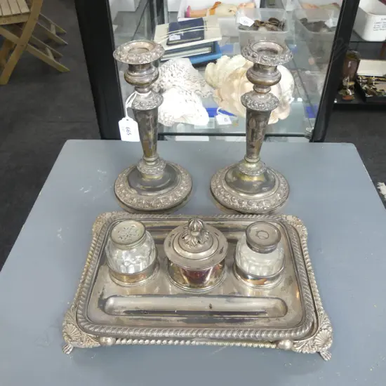 3 PCES SILVER PLATE; TRAY, INKSTAND, PR CANDLESTICKS (LATTER 2 OSP) H.220mm