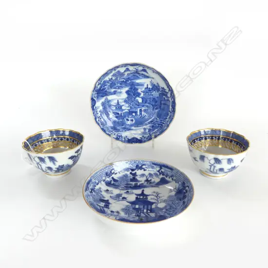 pr 18TH/19THC B & W TEA BOWLS + 2 SIMILAR SAUCER DISHES both w hairline cracks