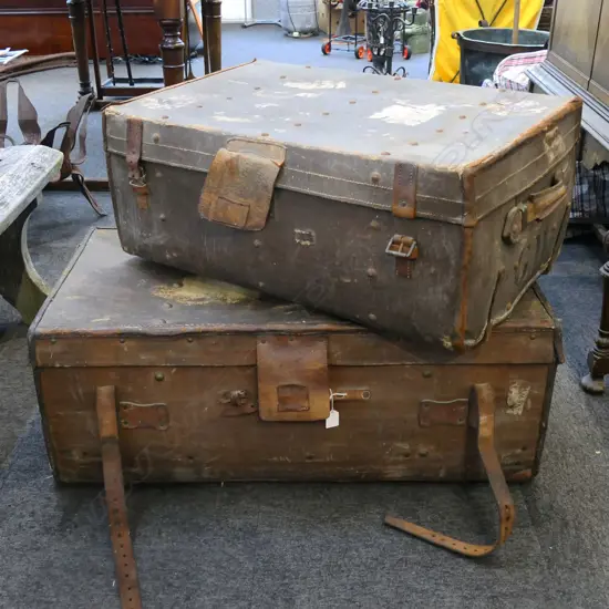 2 LG ANTIQUE TRUNKS W.920mm