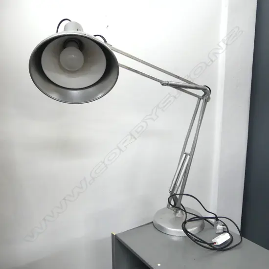 LG SILVER METAL ANGLE POISE TASK LAMP
