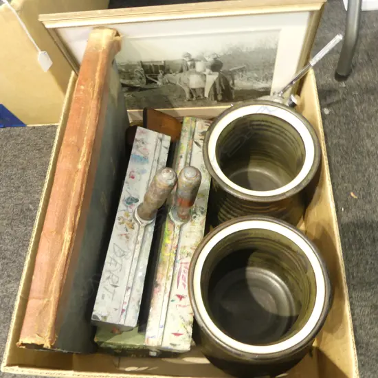 BOX LOT SCREEN PRINT ROLLERS STUCCO WORK FOLDER POTTERY JARS PHOTO ETC