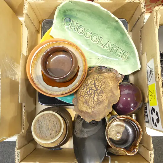 COLLECTION NZ STUDIO POTTERY, INCL REAY, WRIGHT, ASHLEY, LUSK (damaged)