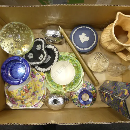 ASST. CHINA INCL. R/DOULTON PERSIAN PARROT VASE H.215mm