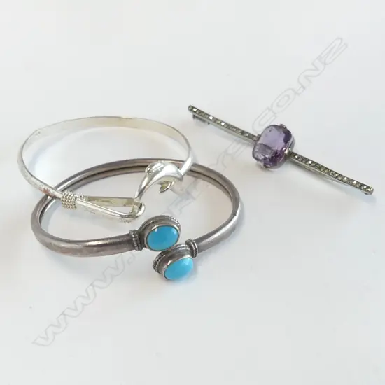 2 SILVER BANGLES (DOLPHIN + BLUE GEMS) + SILVER BAR BROOCH
