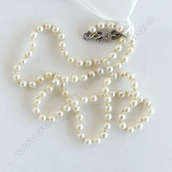 CULTURED PEARL NECKLACE W 9CT CLASP L.390mm