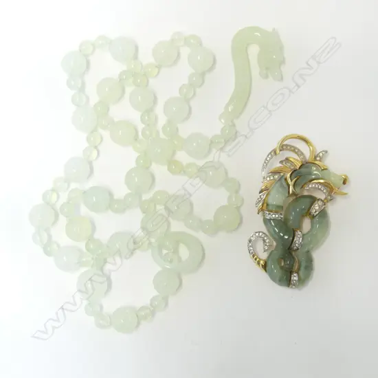 ORIENTAL JADE? NECKLACE + BROOCH
