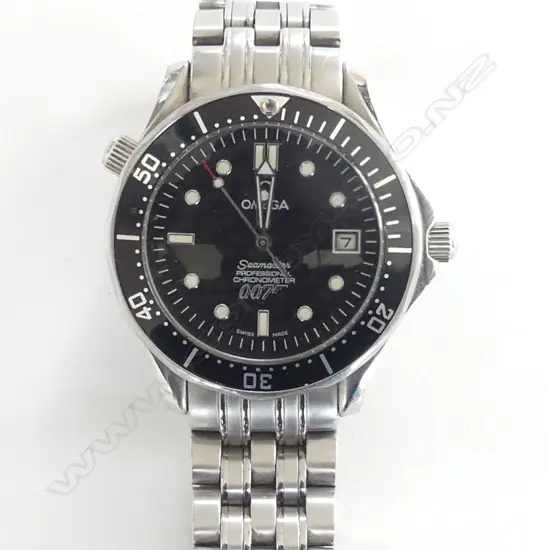 COPY AUTOMATIC OMEGA SEAMASTER 007 WRIST WATCH (APPARENTLY RUNNING)
