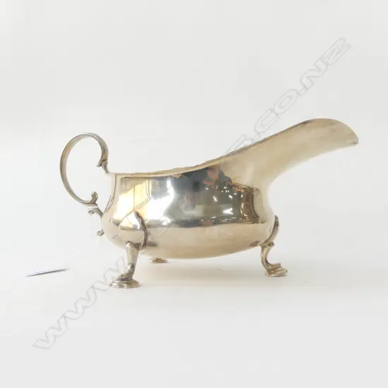 STG SILVER JUG, SHEFFIELD 1922 224gms