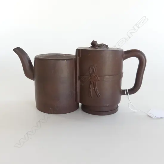 YIXING WARE DOUBLE TEAPOT W.205mm (LID DAMAGED INSIDE)