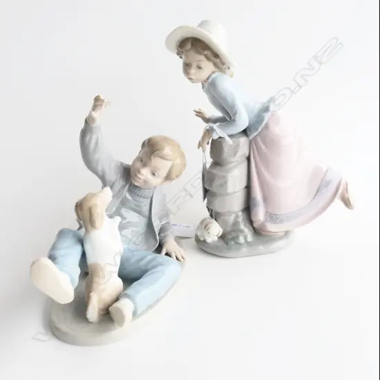 PR NAO FIGURES; BOY w PUPPY & GIRL LEANING ON WALL w PUPPY H.210mm