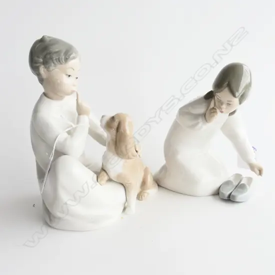 PR LLADRO FIGURES BOY w PUPPY H.210mm & GIRL w SLIPPERS