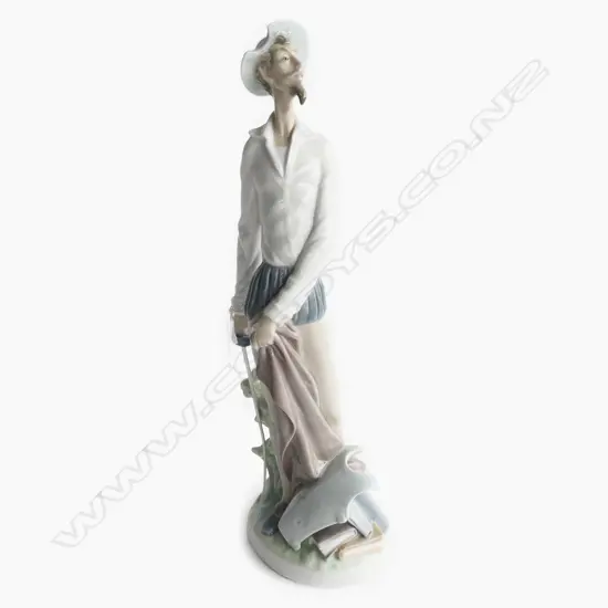 LLADRO 'THE QUEST' DON QUIXOTE FIGURE H.300mm