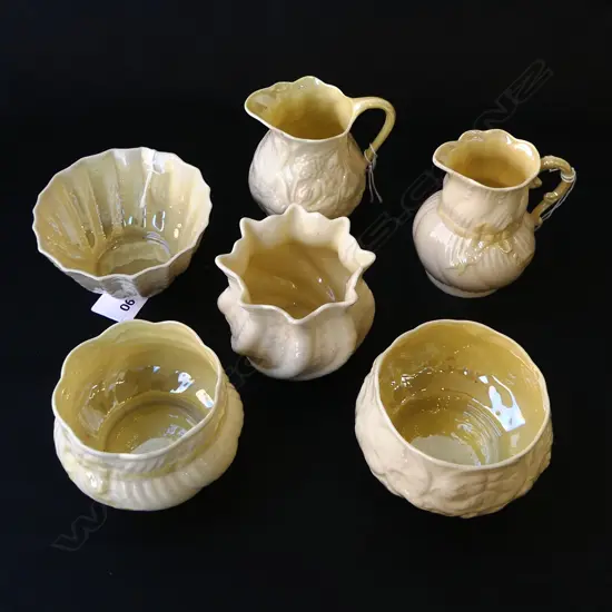 2 BELLECK  GREEN MARK CREAM SUGARS H80MM & 2 SMALL BELLECK BOWLS  DIA 95 LARGEST