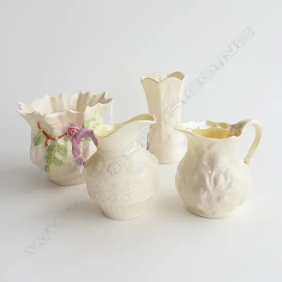 2 BLACK MARK BELLECK JUGS H90MM & 2 BROWN MARK BELLECK VASES H100MM