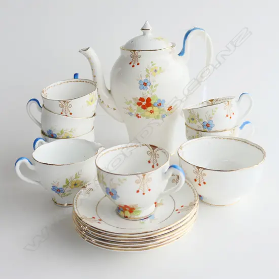 WELLINGTON CHINA COFFEE SET H190MM COFFEE POT