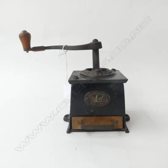 OLD VINTAGE WHITEHOUSE TIPTON MANUAL COFFEE GRINDER,  120 x 120 x 160mm