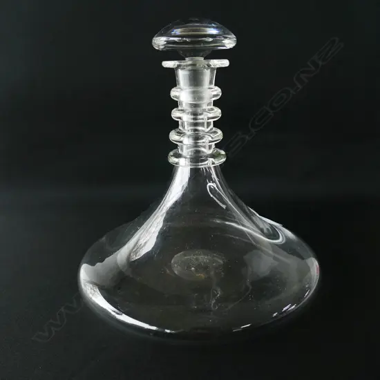 WIDE BOTTOMED HANDBLOWN SHIP'S DECANTER H.240 x 220mm