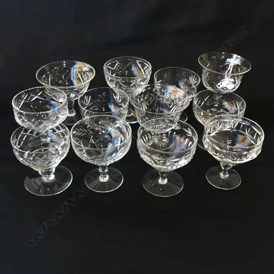 12 QUALITY CUT CRYSTAL GLASSES BY WEBB CORBETT, TUDOR ETC, H.85MM-120MM