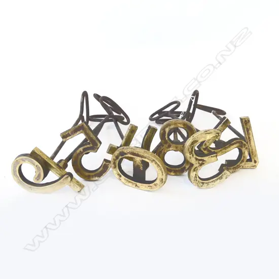 VINTAGE METAL NUMBERS 0-9 L.315mm