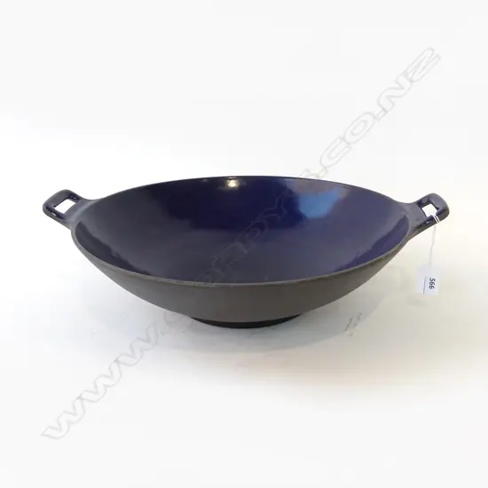 LG CAST IRON WOK, BLUE ENAMEL LINING 370mm dia