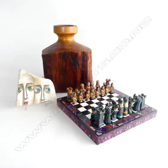 HAND PAINTED TRAVELING CHESS SET L240MM MARBLE SHARD PAINTING H130MM & TURNED WOOD CANDLE HOLDER