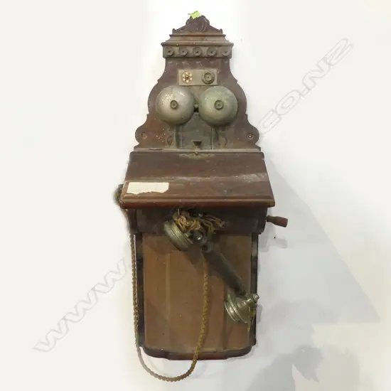 VINTAGE WALL WIND UP TELEPHONE