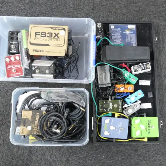 DIAGO CASE INCLUDING FOOT SWITCH, PEDALS AND TWO BOXES OF ASST PEDALS AND CABLES