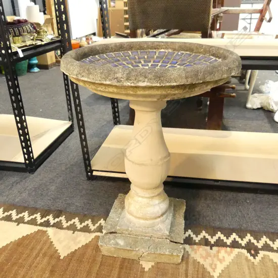 CONCRETE 2 PART BIRD BATH 490mm dia FAULT TO BASE