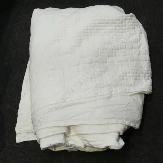 WHITE DUVET COVER 2400x2200MM