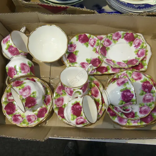 PART TEASET R/A OLD COUNTRY ROSE SANDWICH PLATE 2 DISHES 7 SUGAR BOWL