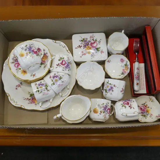 COLLECTION RCD CHINA SANDWICH PLATE  7 COFFEE CANS & SAUCERS  CREAM SUGAR 2DISHES & LIDDED BOX DIA110MM