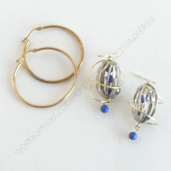 2 PRS EARRINGS, 9CT HOOPS 2.2gms + GOLD, SILVER & LAPIS 
