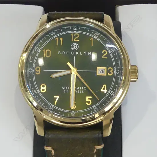 MINT & BOXED BROOKLYN AUTOMATIC GENTS WRIST WATCH