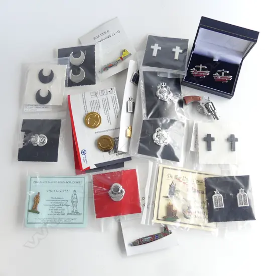 SMALL TRAY SERVICE BADGES CUFF LINKS ETC