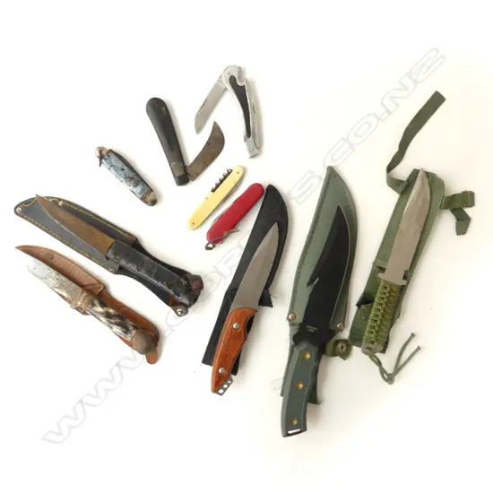 TRAY LOT 10 POCKET & SHEATH KNIVES