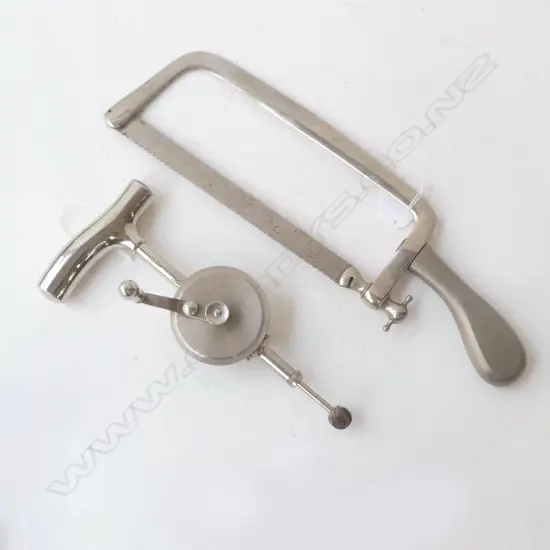 VINTAGE SURGEONS S/STEEL BONE SAW L350 7 HAND DRILL L230MM