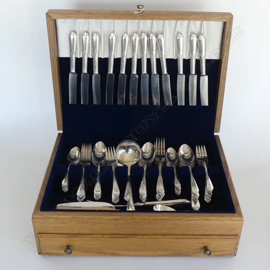 LG ROGERS SILVER PLATE CUTLERY CANTEEN
