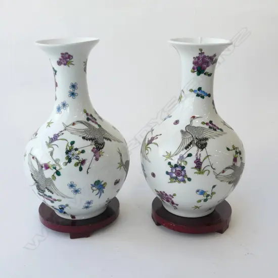 PR ORIENTAL VASES w. GLOW IN THE DARK CRANES H.240mm