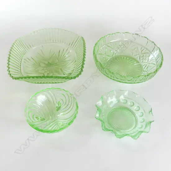 4 ART DECO GREEN DEPRESSION GLASS BOWLS, 2 SML, 2 LG