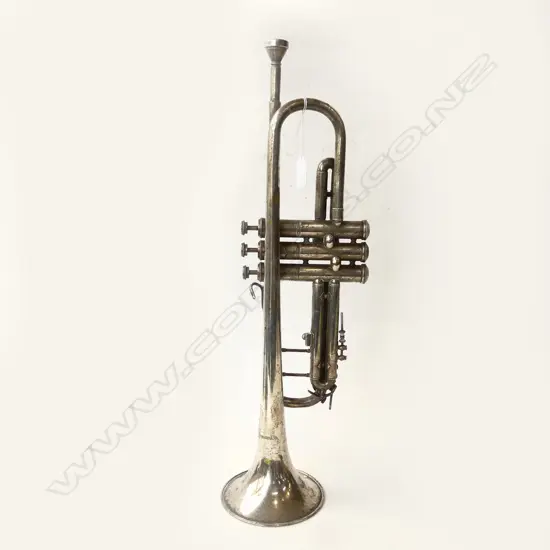 VINTAGE CROMED BRASS TRUMPET L550MM