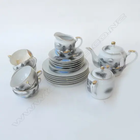 VINTAGE JAPANESE GEISHA LITHOPHANE TEA SET INCL. TEAPOT, MILK JUG, SUGAR BOWL, 6 CUPS, 6 SAUCERS, 6 PLATES (NEVER USED S