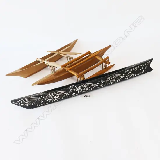 3 MODEL CANOES