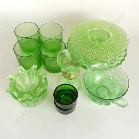 COLLECTION ASST GREEN DEPRESSION GLASS PCS