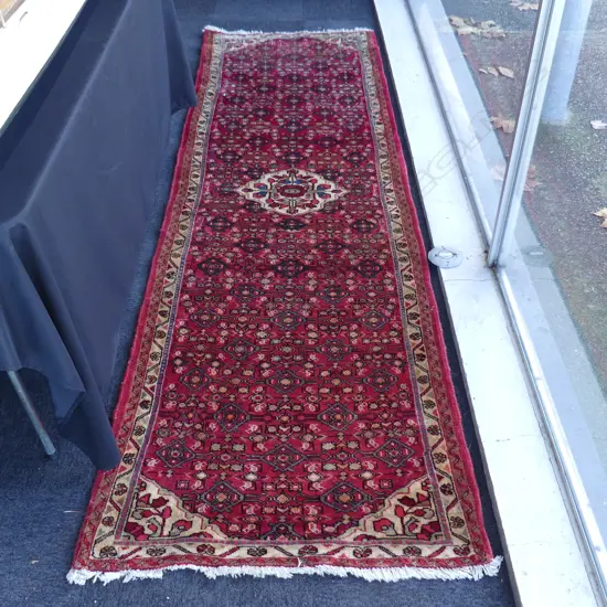 HAND KNOTTED WOOL PILE RUNNER 3000x900mm