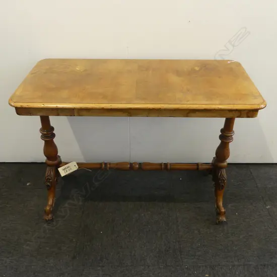 VICTORIAN OCCASIONAL TABLE 1000x490x725mm
