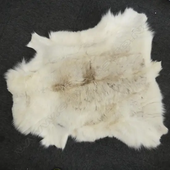 WHITE REINDEER HIDE 1150x1080mm