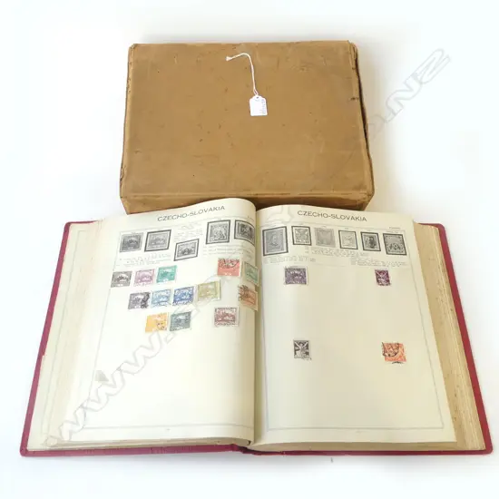 VINTAGE WORLD STAMP ALBUM  WITH NZ SIDE FACE QUEENS ETC